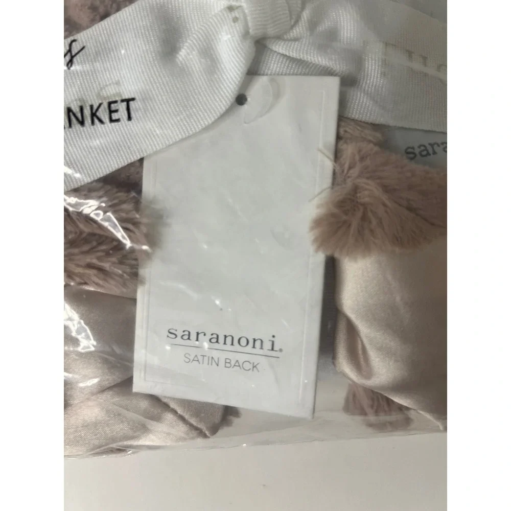 Saranoni Luxury Toddler Blanket Satin Back Daisy Floral Faux Fur 40x60 Tan NIP